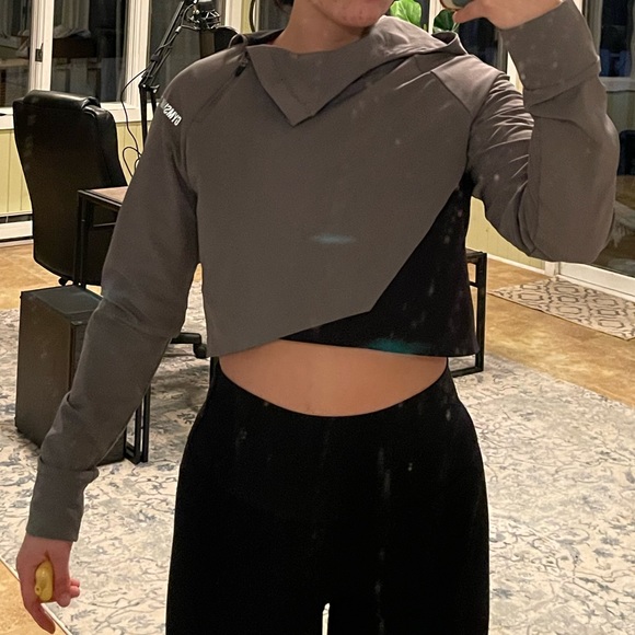 GYMSHARK cropped jacket - Picture 4 of 4